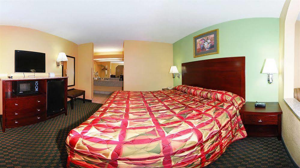 Rodeway Inn & Suites New Orleans  Kültér fotó